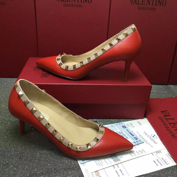 2016 Valentino women shoes in sheepskin leather with Rivet 6.5cm