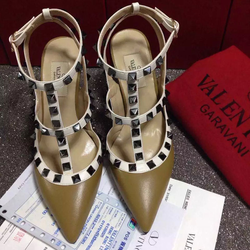 2016 Valentino women shoes in sheepskin leather with Rivet Heel Height 9.5cm