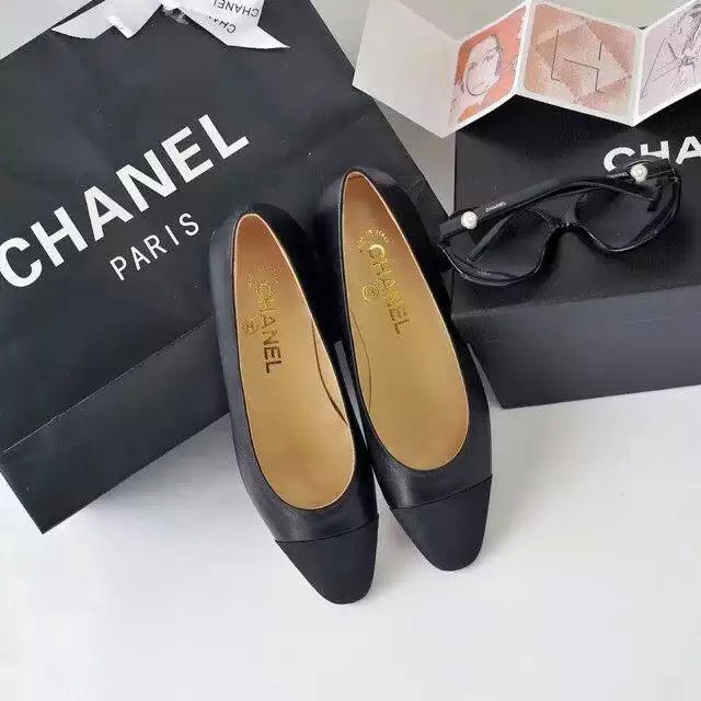 2016 chanle Flat shoes in Cowhide leather