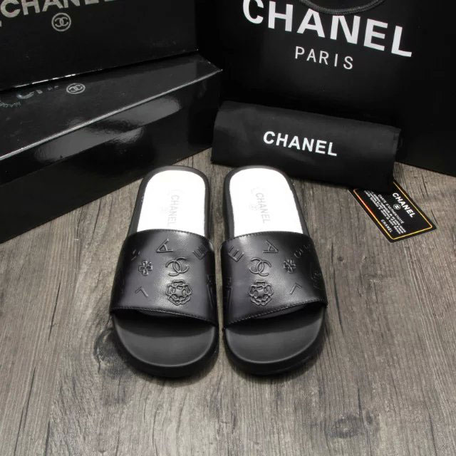 2016 chanle Slippers in Calfskin leather