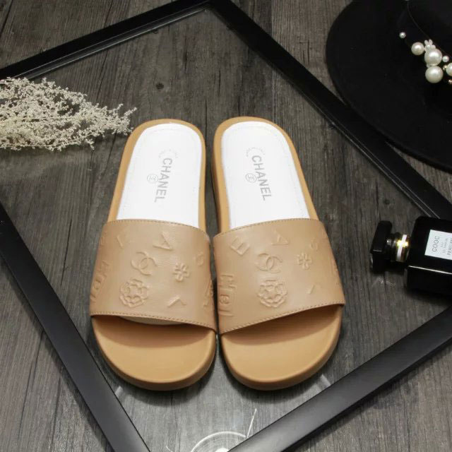 2016 chanle Slippers in Calfskin leather