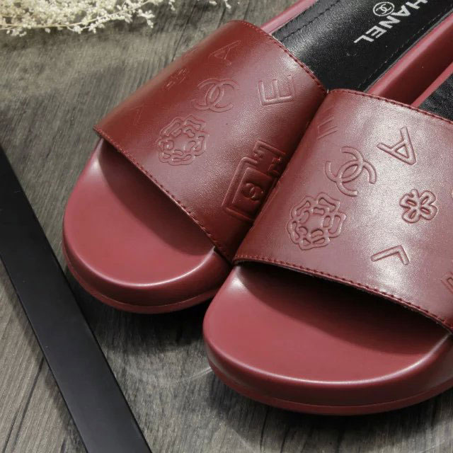 2016 chanle Slippers in Calfskin leather