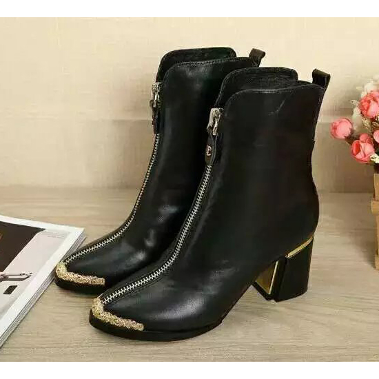 2016 chanle women Boot in Calfskin leather