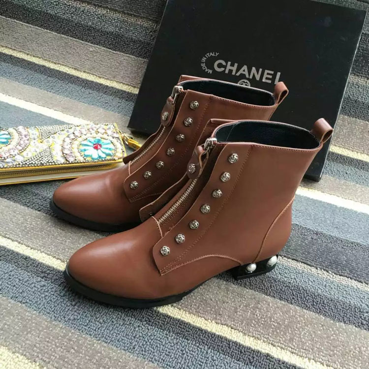 2016 chanle women Boots in Calfskin Leather