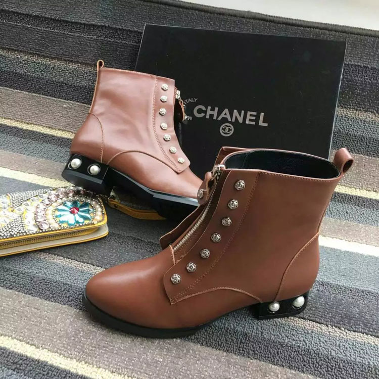 2016 chanle women Boots in Calfskin Leather