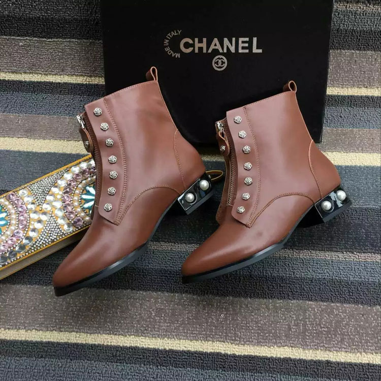 2016 chanle women Boots in Calfskin Leather