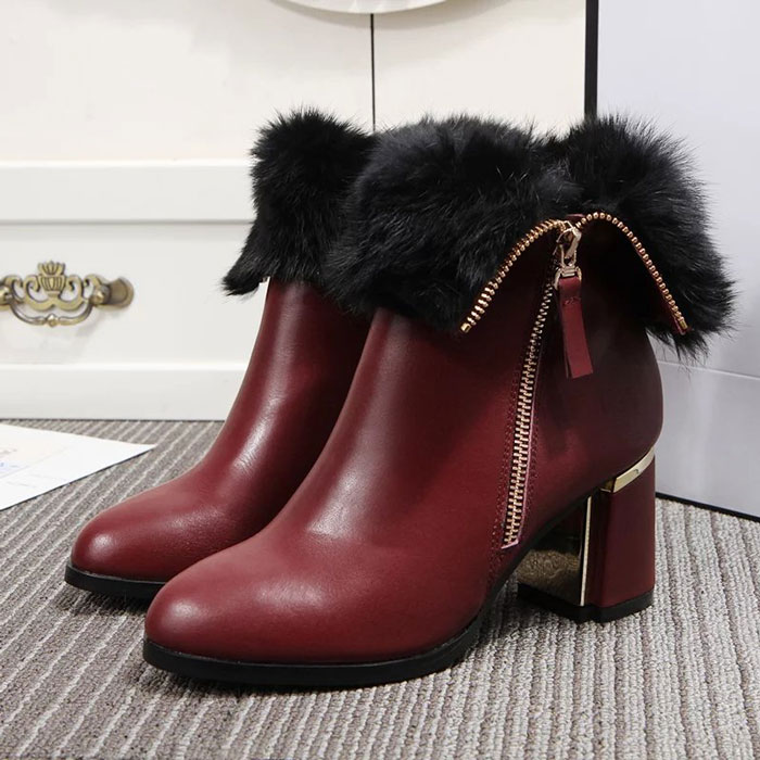 2016 chanle women Boots in Calfskin leather