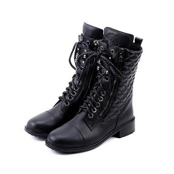 2016 chanle women Boots in Calfskin leather