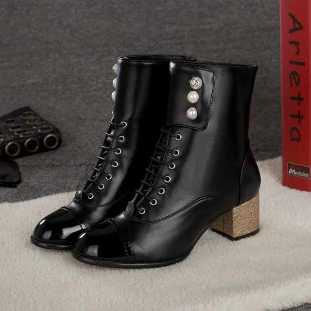 2016 chanle women Boots in Calfskin leather