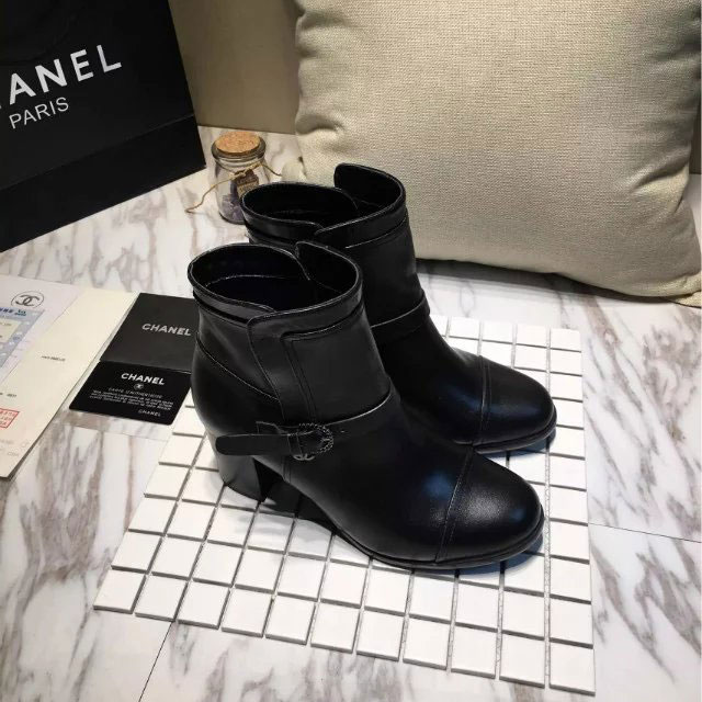 2016 chanle women Boots in Calfskin leather