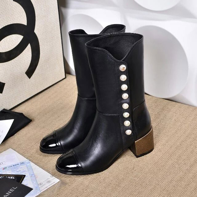 2016 chanle women Boots in Calfskin leather