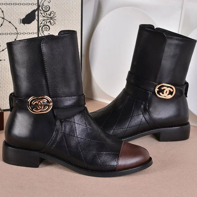 2016 chanle women Boots in Calfskin leather