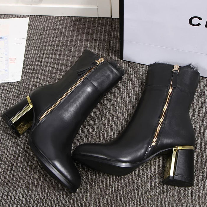 2016 chanle women Boots in Calfskin leather