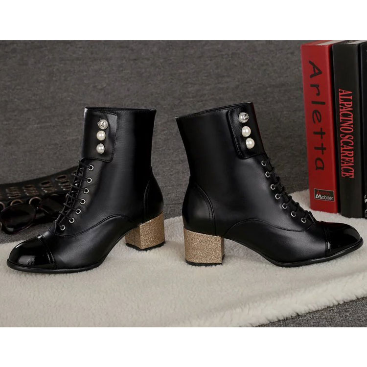 2016 chanle women Boots in Calfskin leather