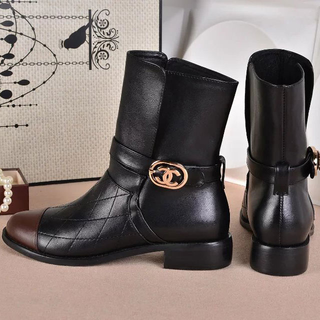 2016 chanle women Boots in Calfskin leather