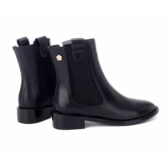 2016 chanle women Boots in Calfskin leather