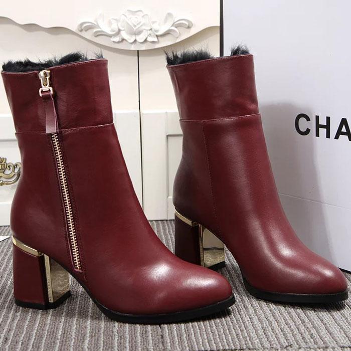 2016 chanle women Boots in Calfskin leather