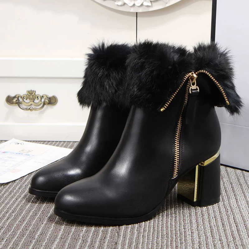 2016 chanle women Boots in Calfskin leather