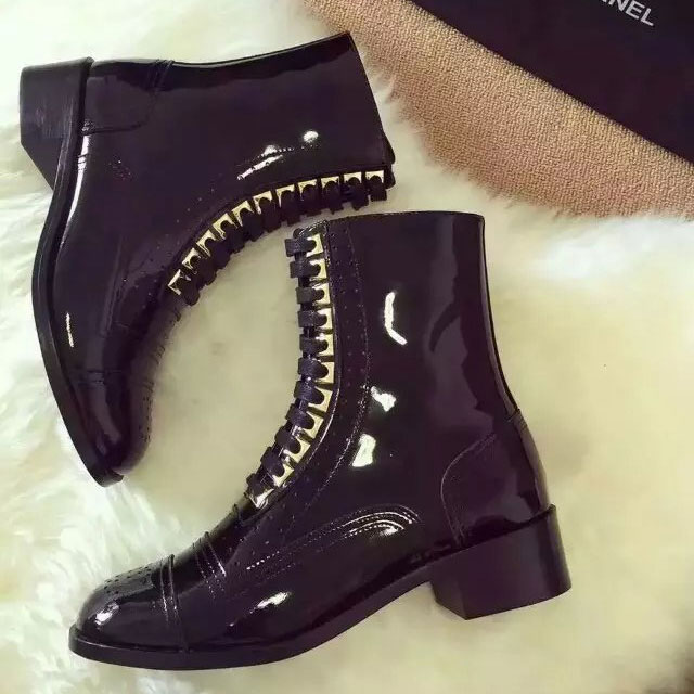 2016 chanle women Boots in Patent leather