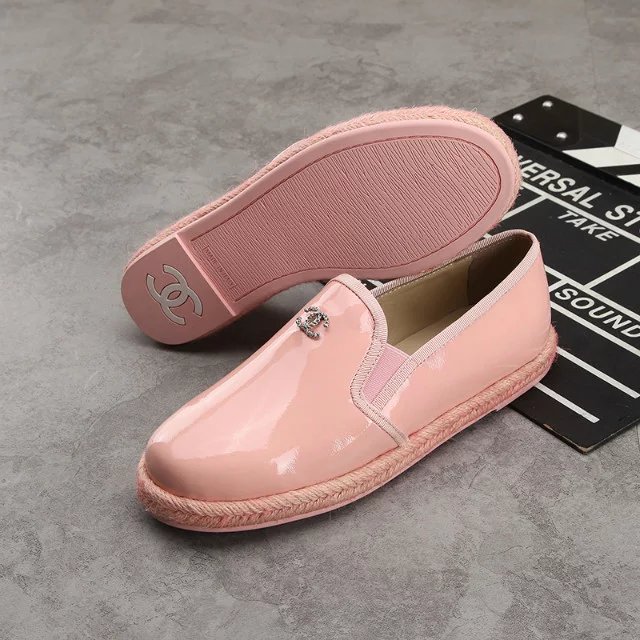 2016 chanle women shoes in Patent leather