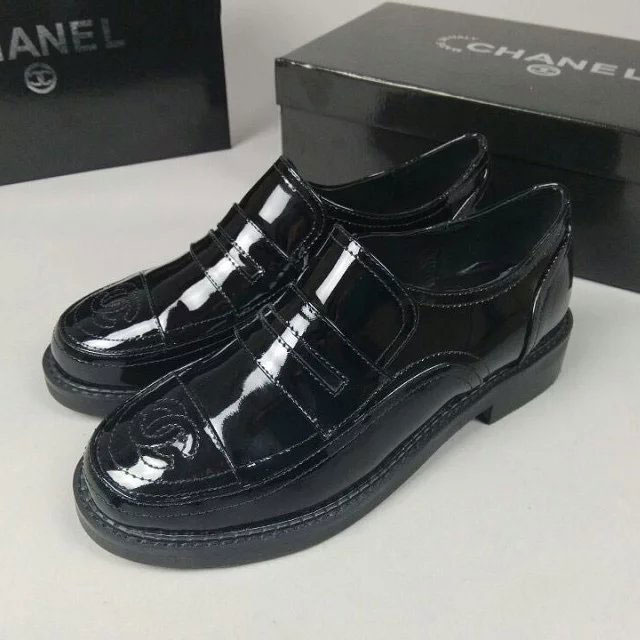 2016 chanle women shoes in Patent leather