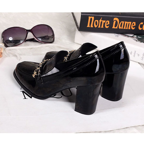 2016 classic chanle shoes in Patent leather Heel Height 8cm