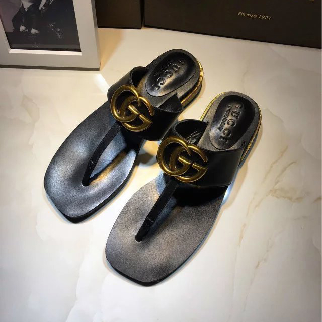 2016 gucci women Slippers in Calfskin leather