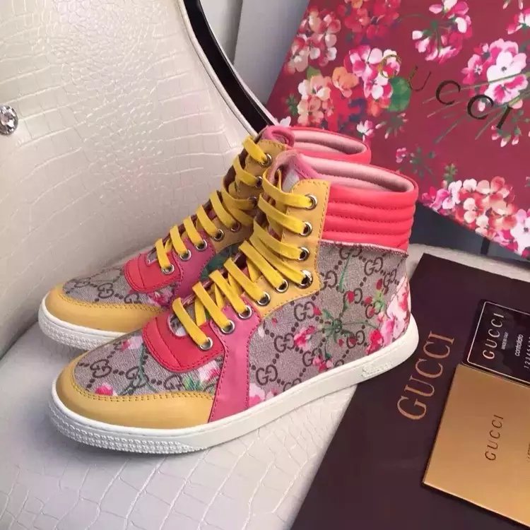 2016 gucci women Sneakers shoes with Rose pattern