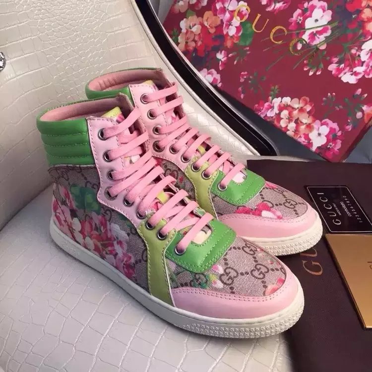 2016 gucci women Sneakers shoes with Rose pattern