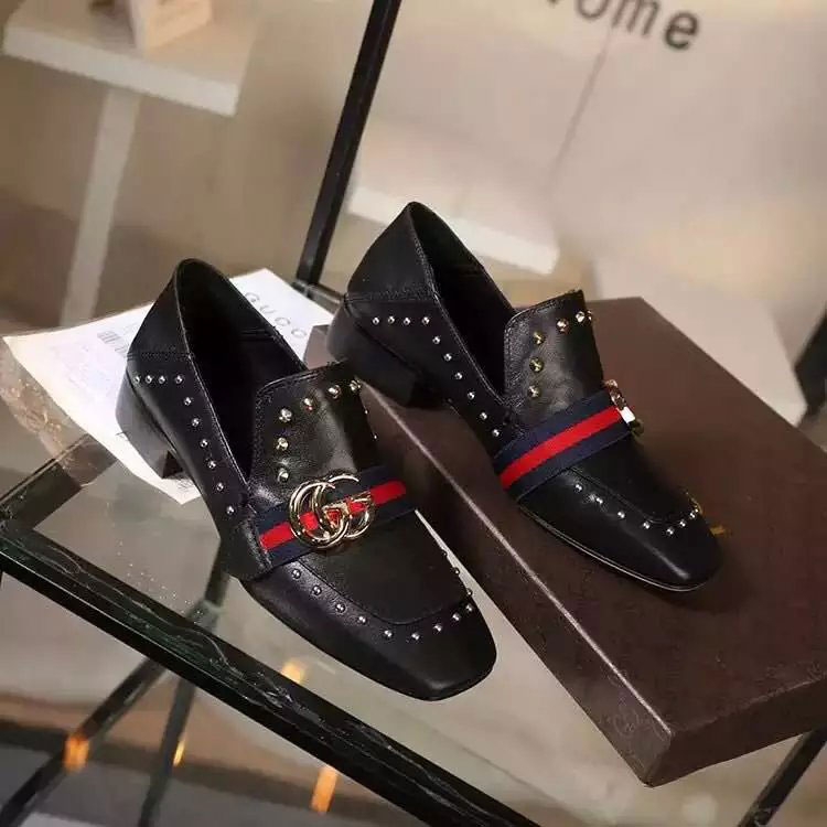 2016 gucci women shoes in Calfskin leather with rivet