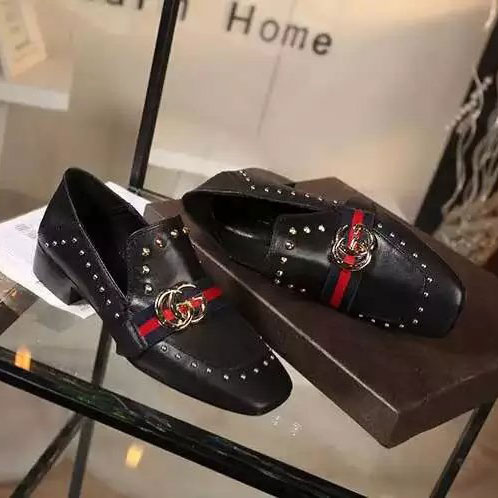 2016 gucci women shoes in Calfskin leather with rivet