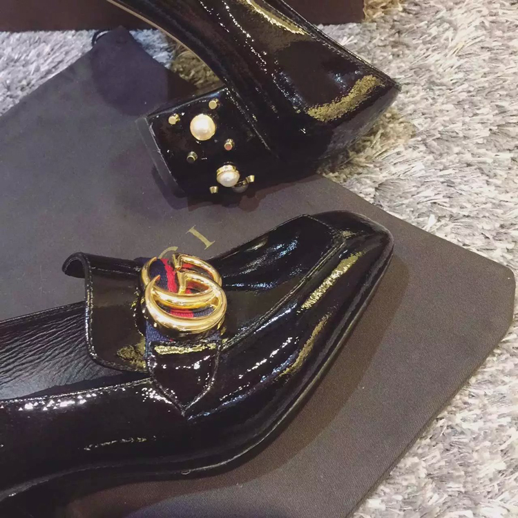 2016 gucci women shoes in Patent leather