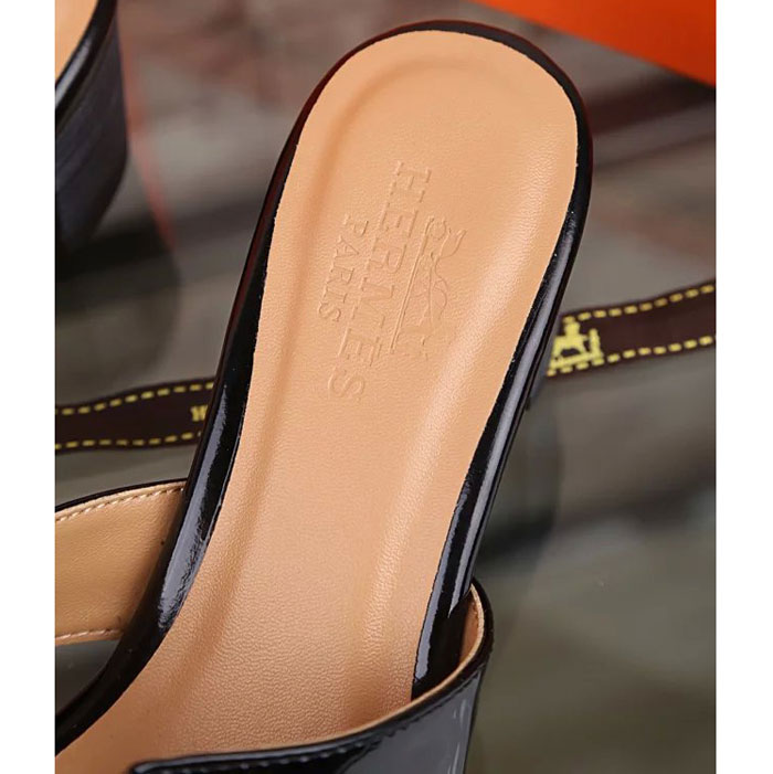 2016 hermes classic women Slippers in Patent leather