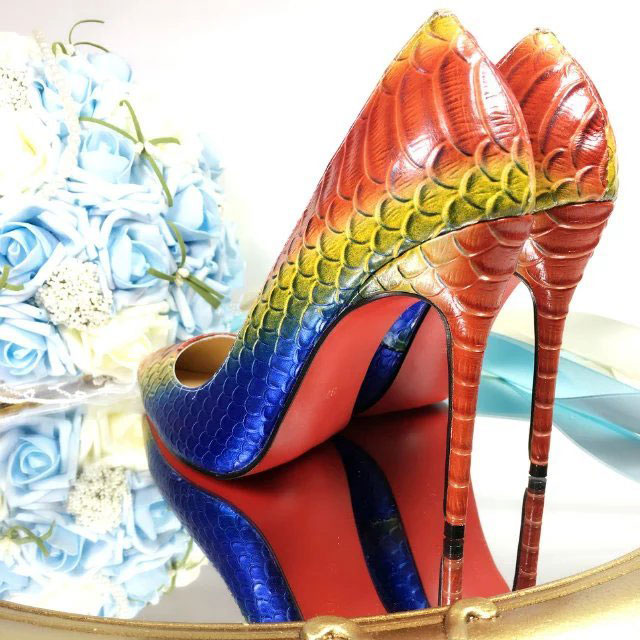 2016 latest Christian Louboutin high-heeled shoes 11cm