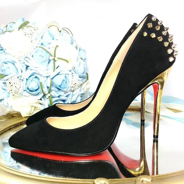 2016 latest Christian Louboutin high-heeled shoes with rivet