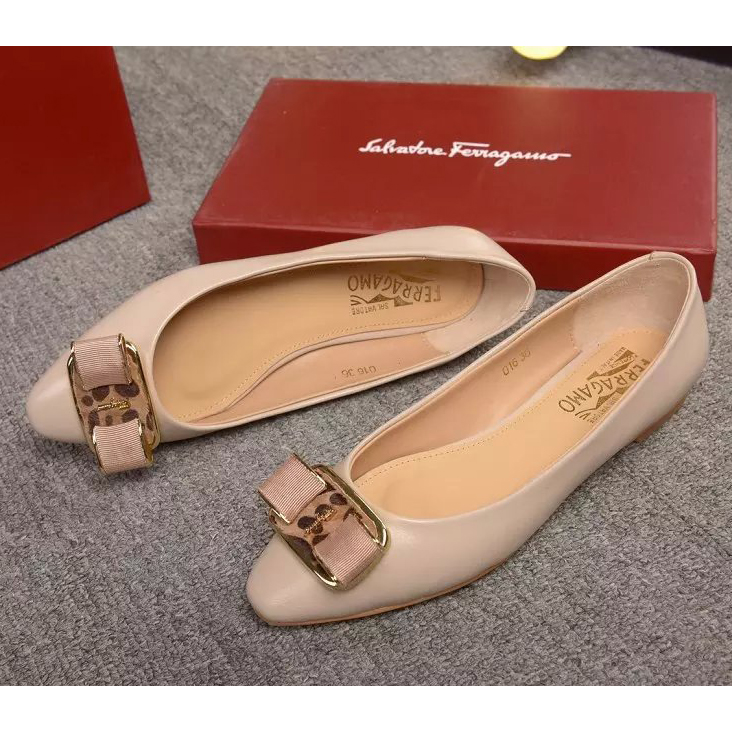 2016 new arrivals Ferragamo calfskin leather flat shoes