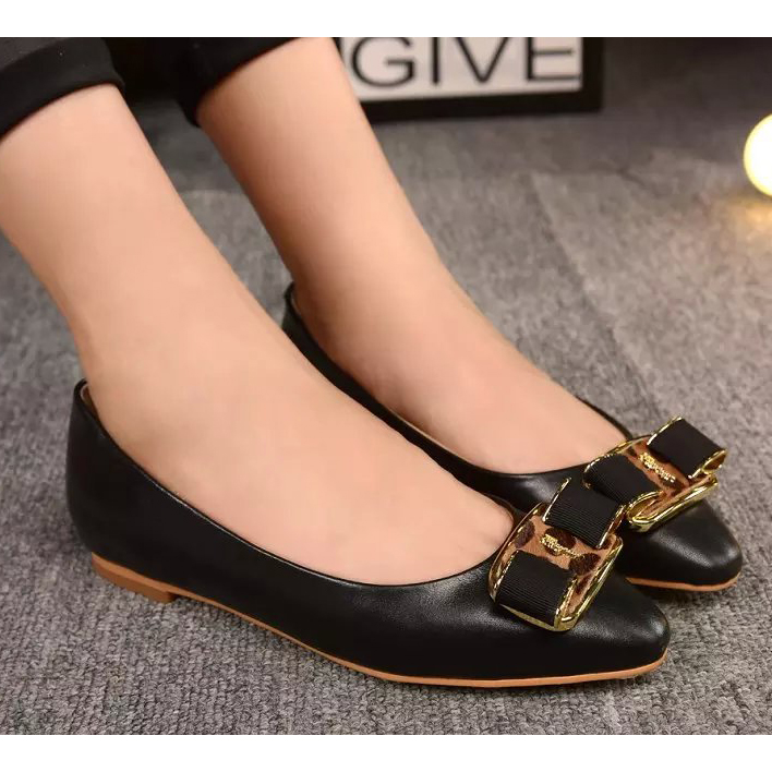 2016 new arrivals Ferragamo calfskin leather flat shoes