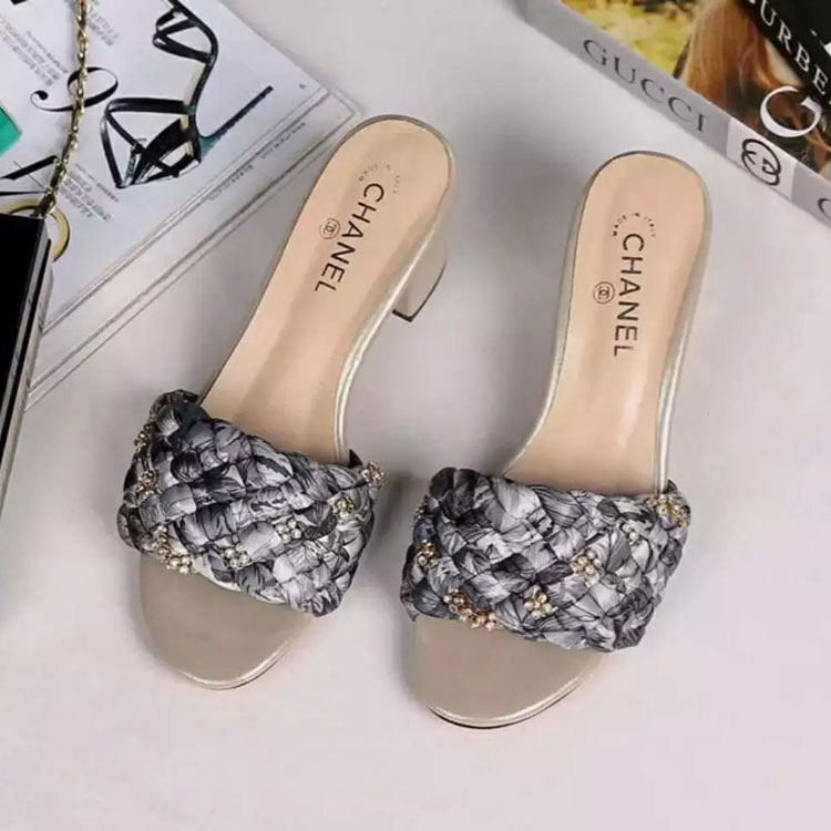 2016 new arrivals Slippers in calico With Rhinestone