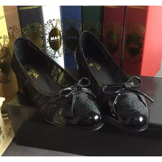 2016 new arrivals chanle shoes in Patent leather and Lace