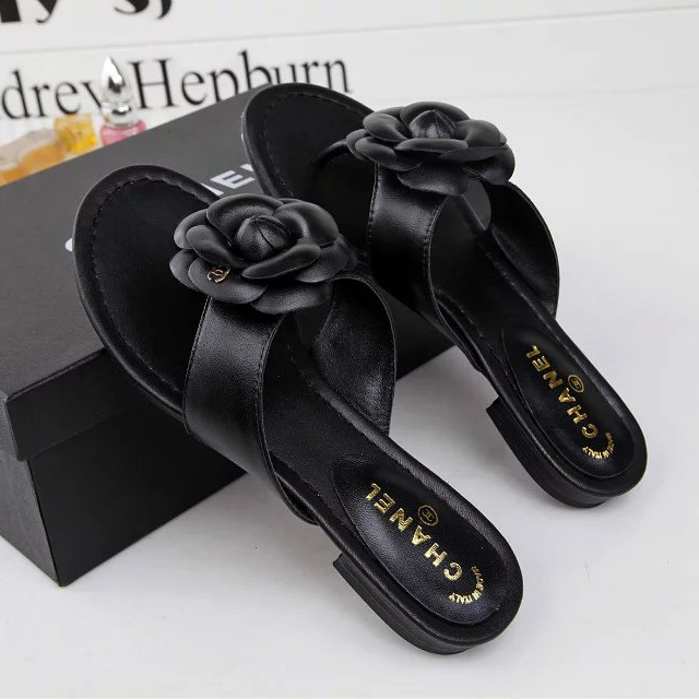 2016 new arrivals chanle women Flip-flops shoes in Sheepskin leather