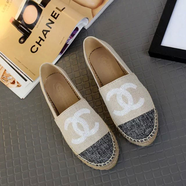 2016 new arrivals classic chanle shoes in canvas