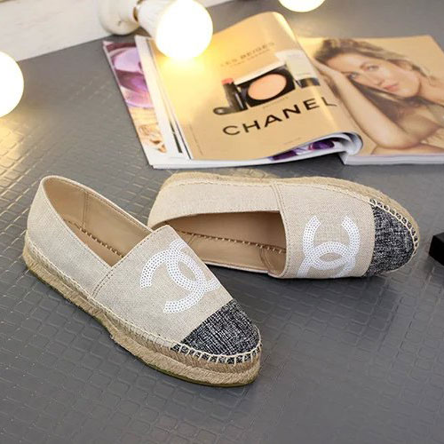 2016 new arrivals classic chanle shoes in canvas