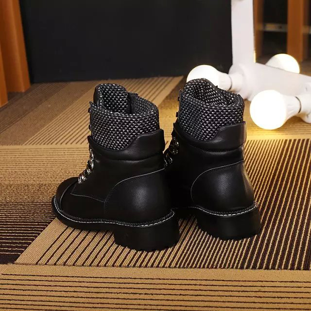 2016 new arrivals sheepskin leather Casual Boots