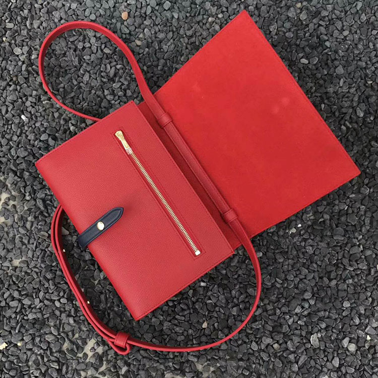 2017 CELINE CLUTCH ON STRAP IN GRAINED AND SHINY CALFSKIN