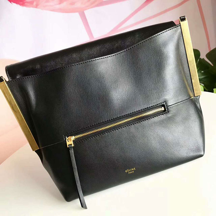 2017 CELINE SHOULDER BAG IN SOFT CALFSKIN