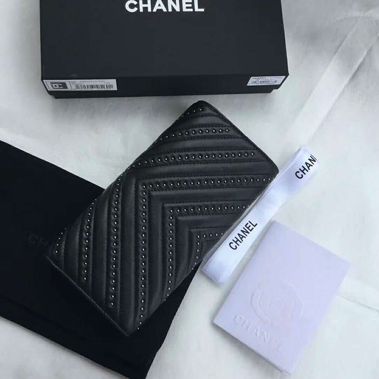 2017 Chanel Bi-Fold Wallet Original Lambskin leather A7065 Black