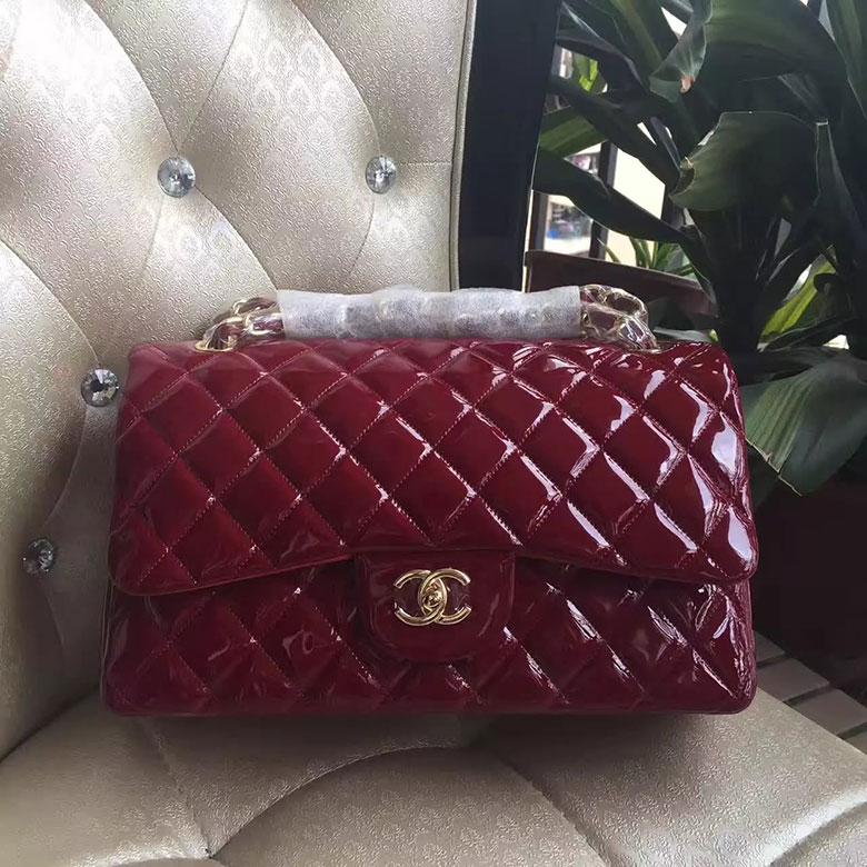 2017 Chanel Classic Flap Bag Original Red Patent Leather 1113 Gold hardware