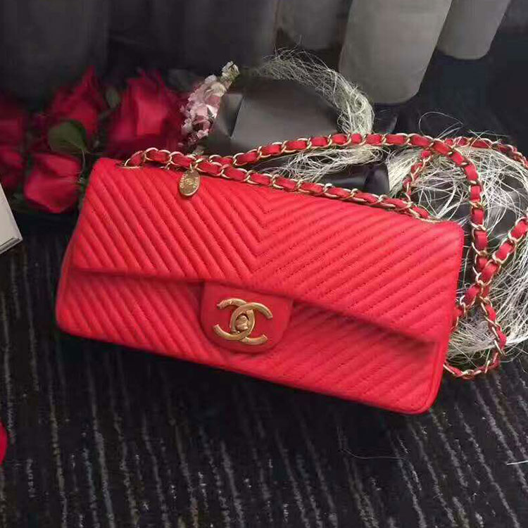 2017 Chanel Classic Flap Bag Red Original Leather 1112 Gold hardware