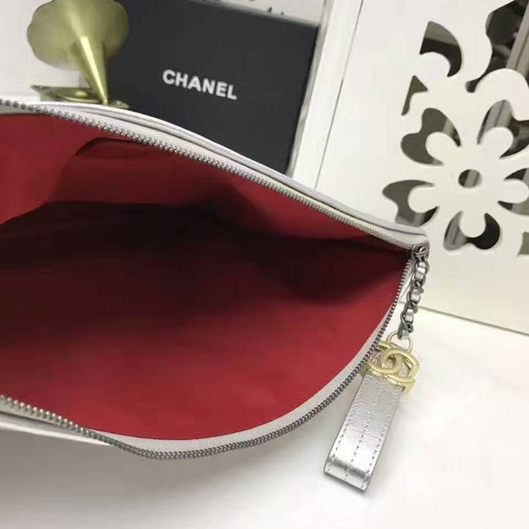 2017 Chanel Clutch Original Calfskin Leather A84288