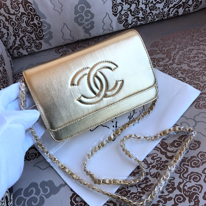 2017 Chanel Flap Shoulder Bag Gold Sheepskin Leather A33817 Gold